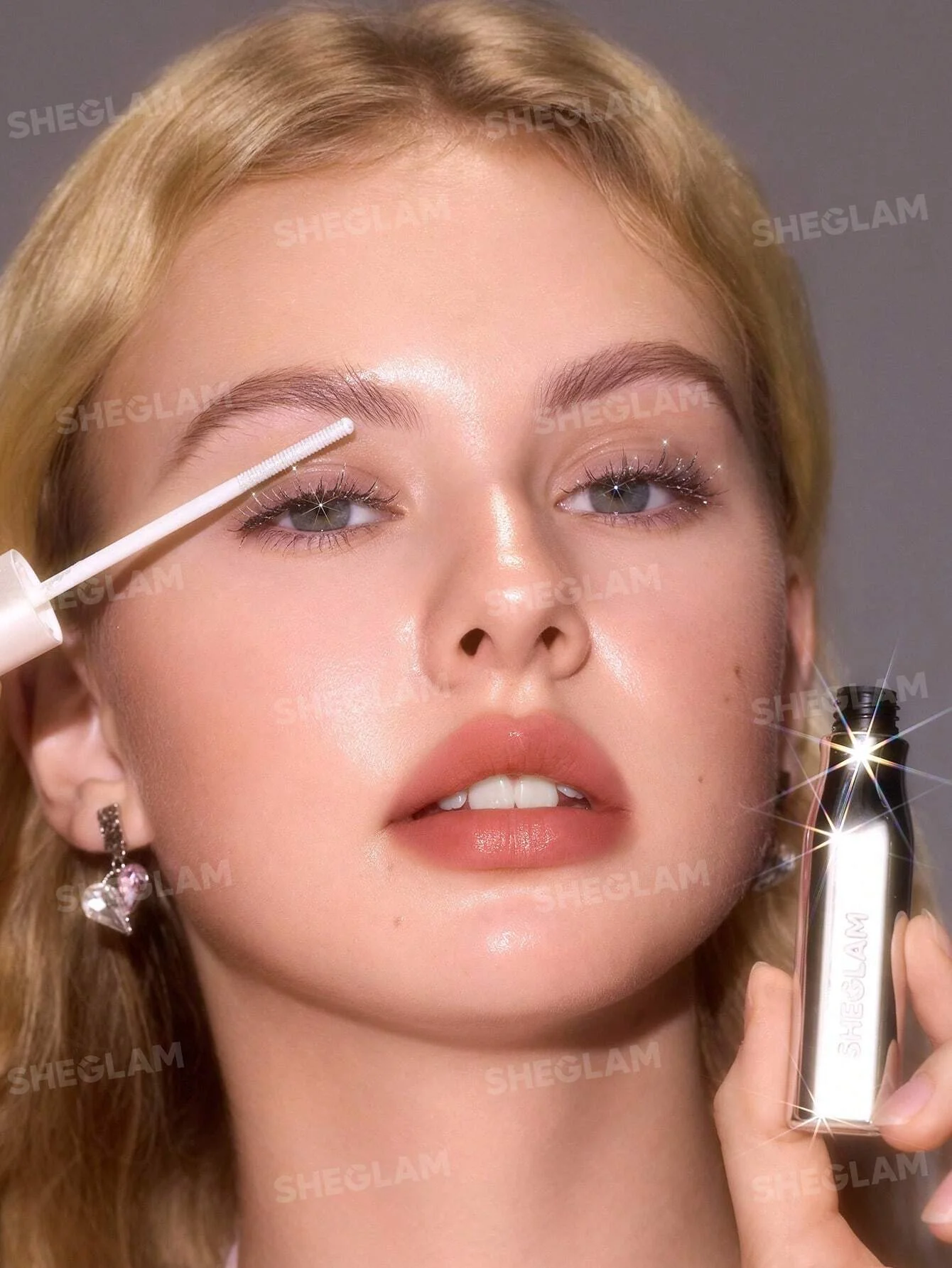 Crystal Gaze Glitter Mascara 2